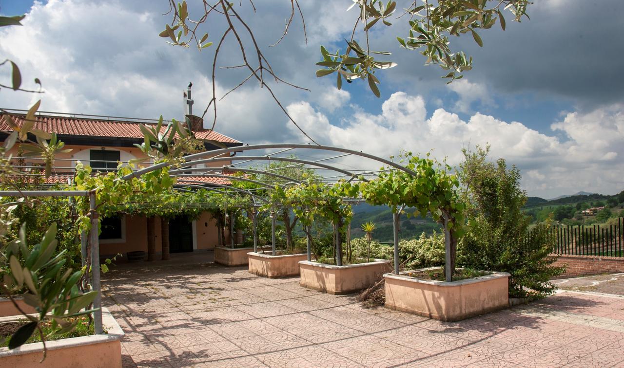 Castel Campagnano Lisandro Wine Resort Apartments Caserta מראה חיצוני תמונה
